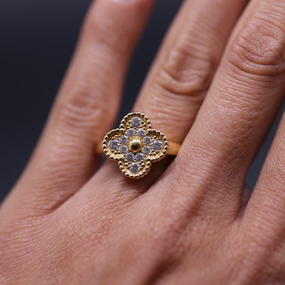 Van Cleef & Arpeel Gold Diamonds Ring - Picture 3 of 10